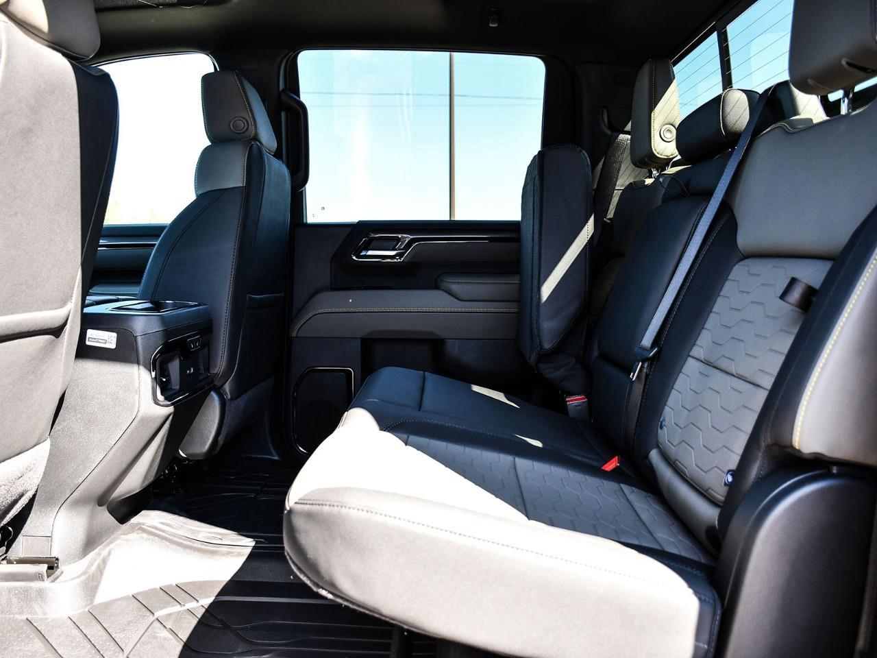 2026 Chevrolet Silverado 2500 HD ZR2 Photo