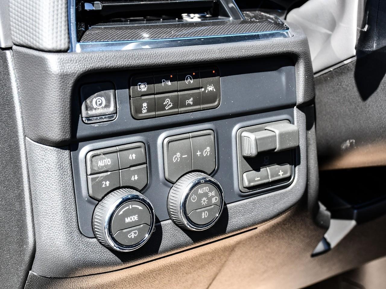 2026 Chevrolet Suburban RST Photo