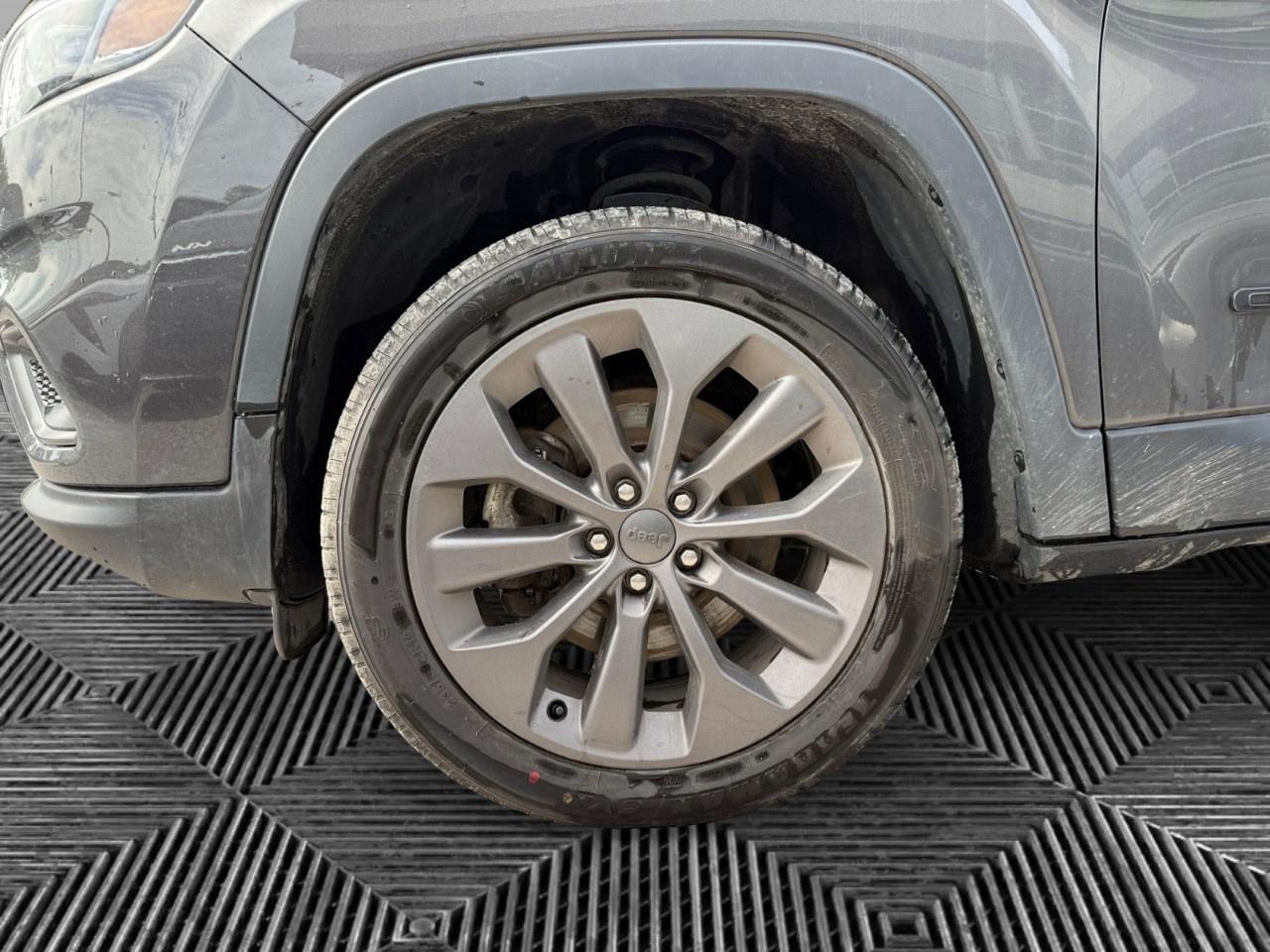 2021 Jeep Cherokee 80th Anniversary 4x4 Photo