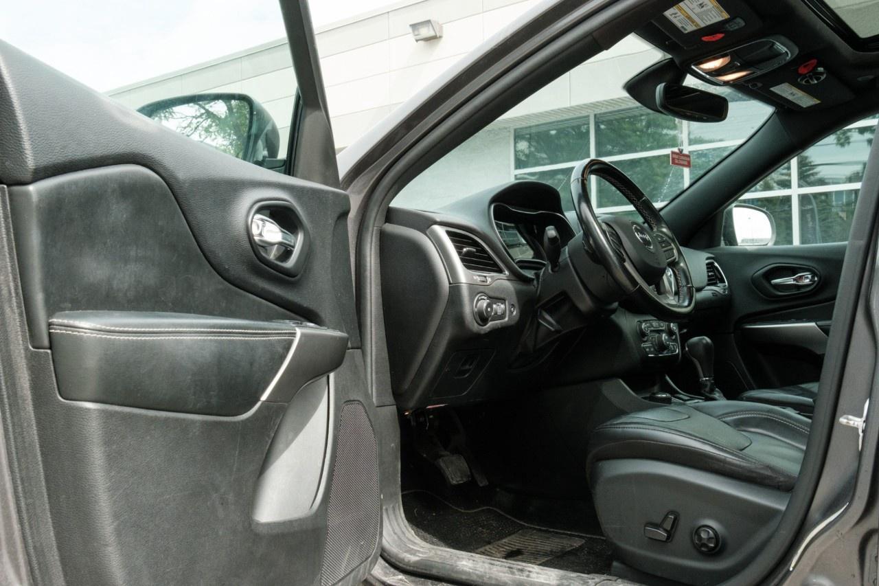 2021 Jeep Cherokee 80th Anniversary 4x4 Photo