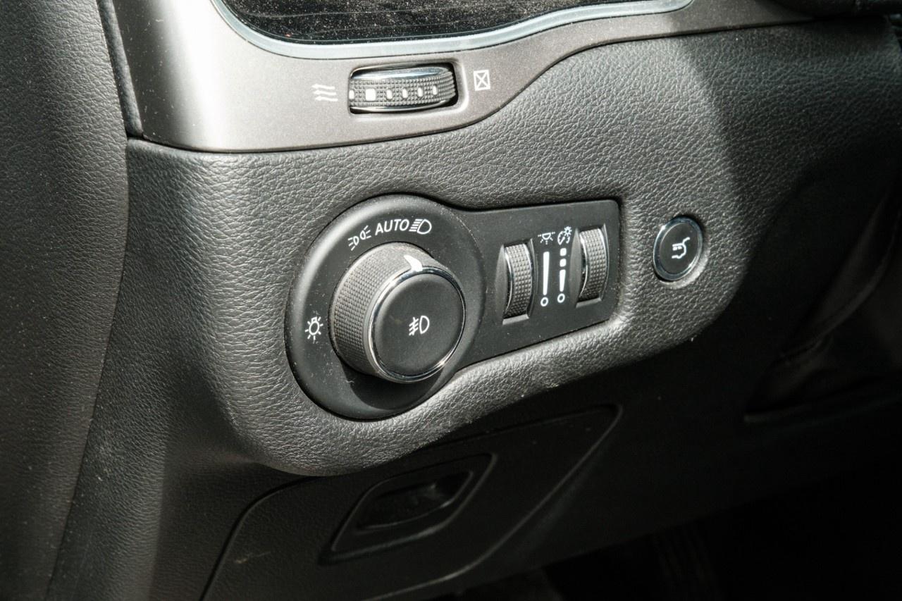 2021 Jeep Cherokee 80th Anniversary 4x4 Photo