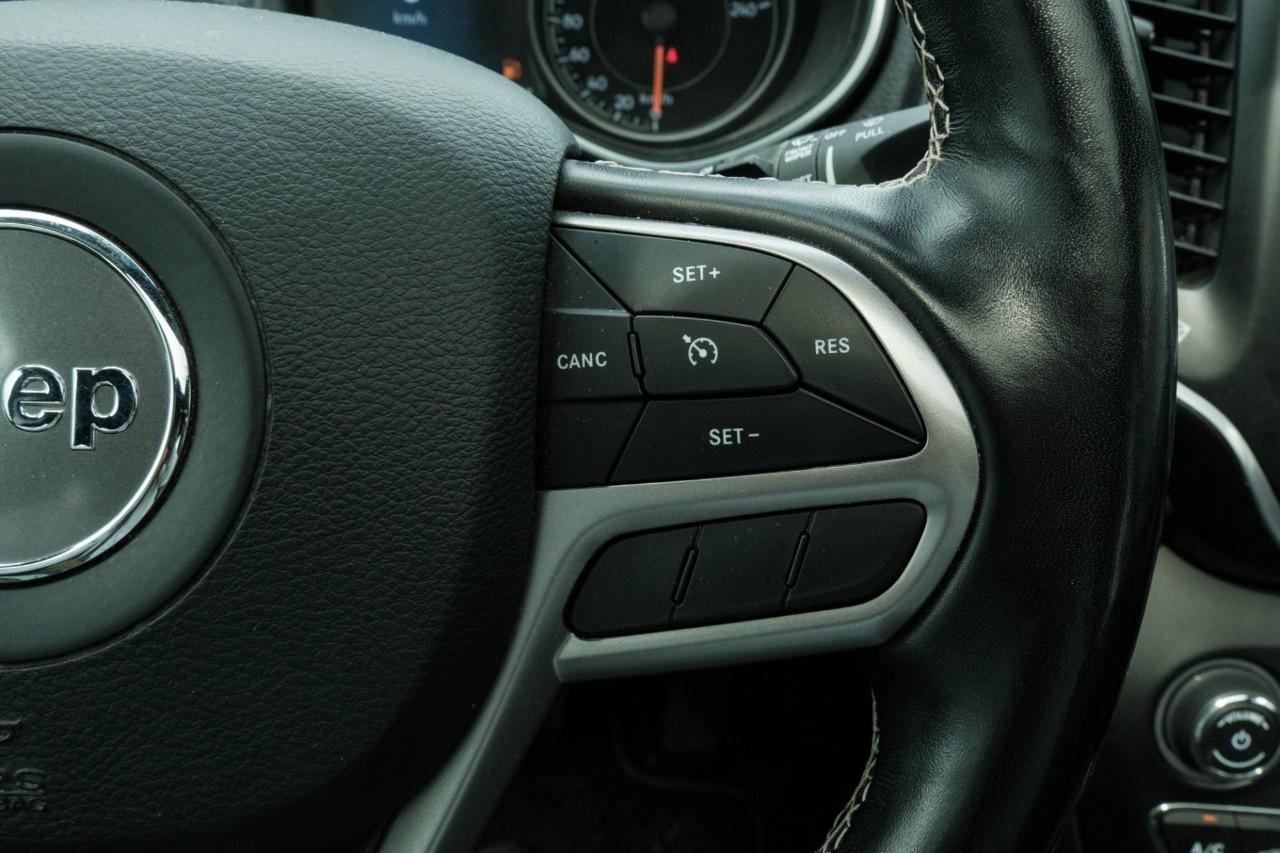 2021 Jeep Cherokee 80th Anniversary 4x4 Photo