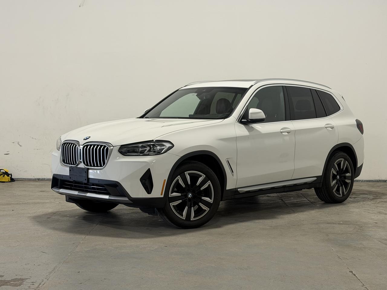 2022 BMW X3 xDrive30i | PANOROOF | WIRELESS CARPLAY | RED INT. - Photo #1