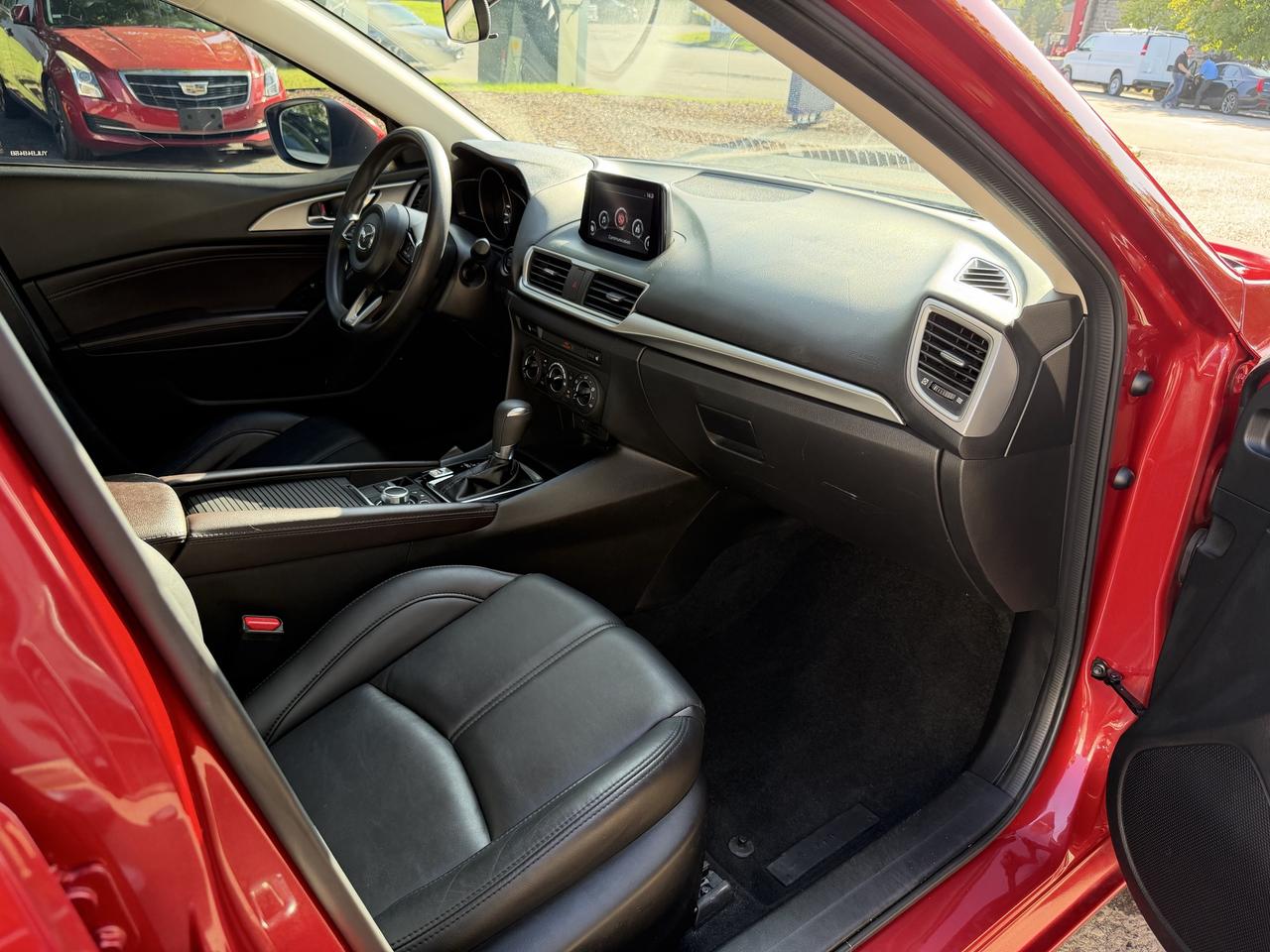 2017 Mazda MAZDA3 SE - HEATED LEATHER SEATS, NAV, BACKUP CAMERA!! - Photo #37