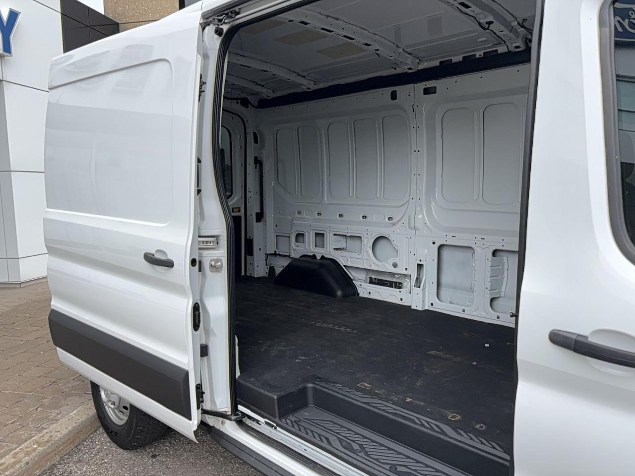 2025 Ford Transit TRANSIT 250! AWD, MEDIUM ROOF! LOTS OF OPTIONS! Photo