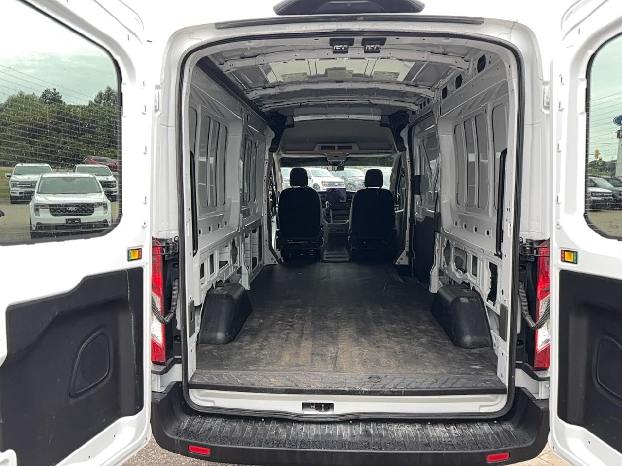 2025 Ford Transit TRANSIT 250! AWD, MEDIUM ROOF! LOTS OF OPTIONS! Photo