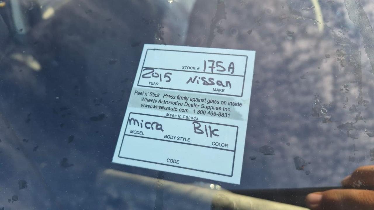 2015 Nissan Micra SV, HATCHBACK, AUTO, GREAT ON FUEL, CERTIFIED Photo