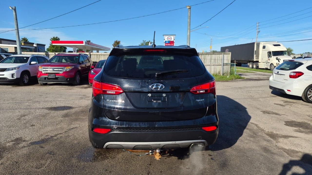 2016 Hyundai Santa Fe Sport WELL MAINTAINED, 4 CYL, AWD, CERTIFIED Photo