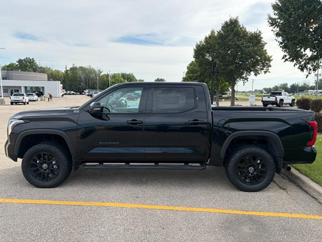 2024 Toyota Tundra CrewMax Limited limited crewmax Photo