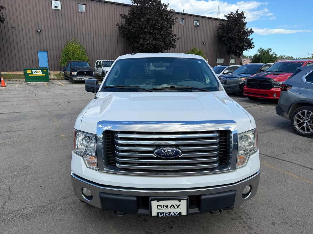 2014 Ford F-150 4WD SUPERCAB 145" XLT Photo1