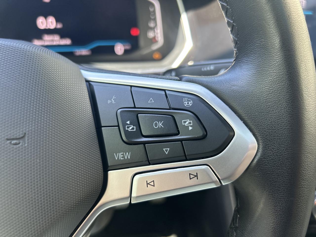 2024 Volkswagen Jetta Comfortline - ONLY 56K, APPLE CARPLAY, NAV & MORE! Photo58