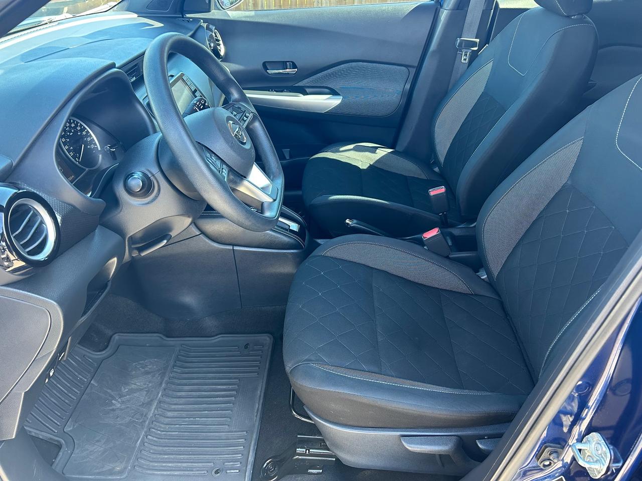2020 Nissan Kicks SV Photo