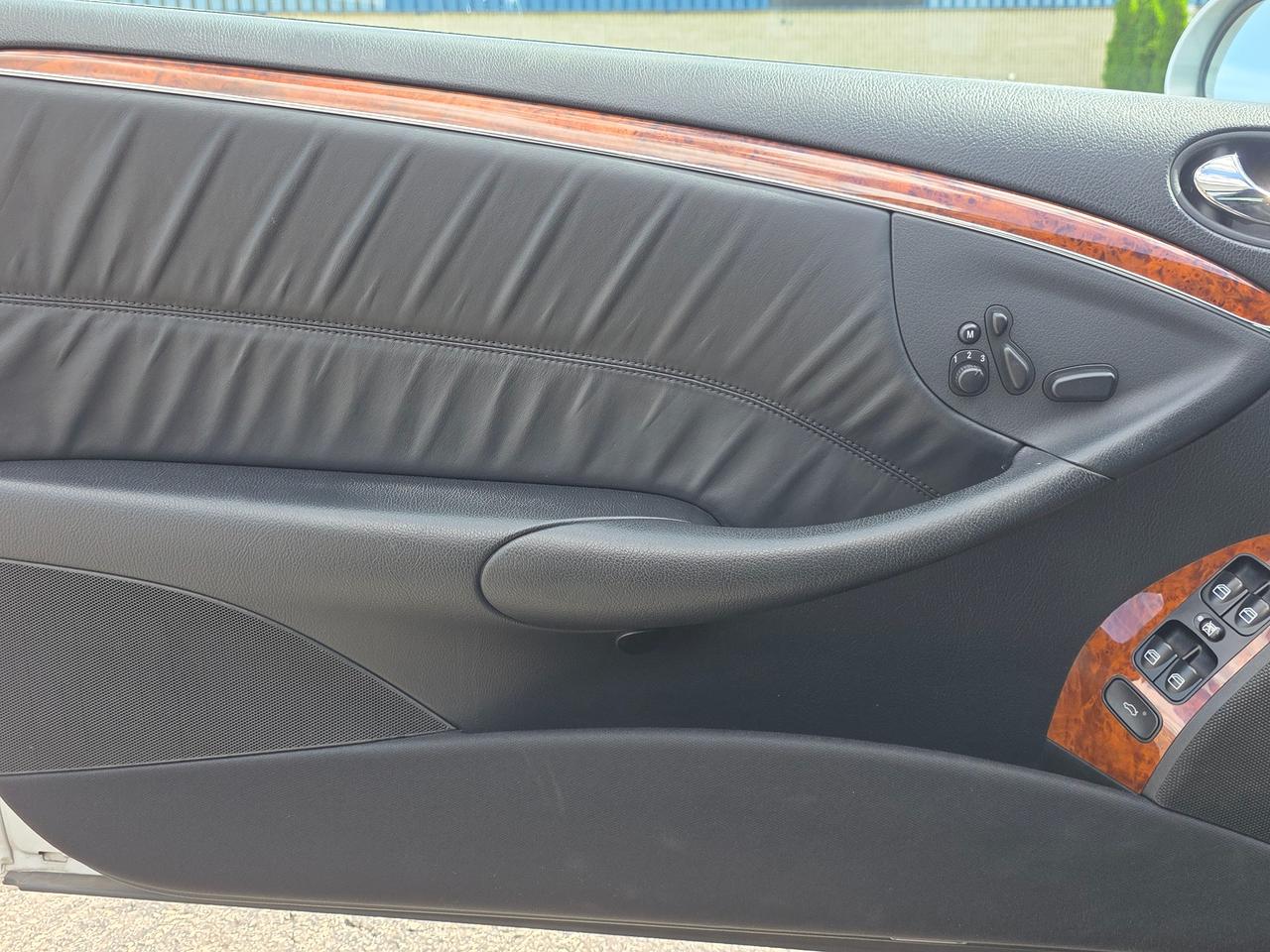 2007 Mercedes-Benz CLK 63 AMG Cabriolet *1 OF 44 IN CANADA* Photo