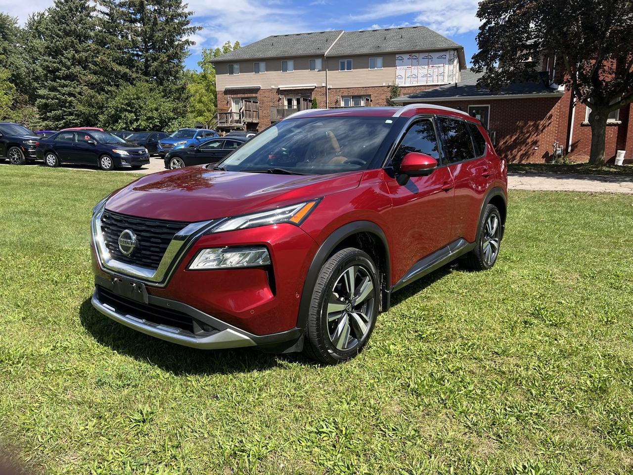 2021 Nissan Rogue PLAT AWD - Photo #1