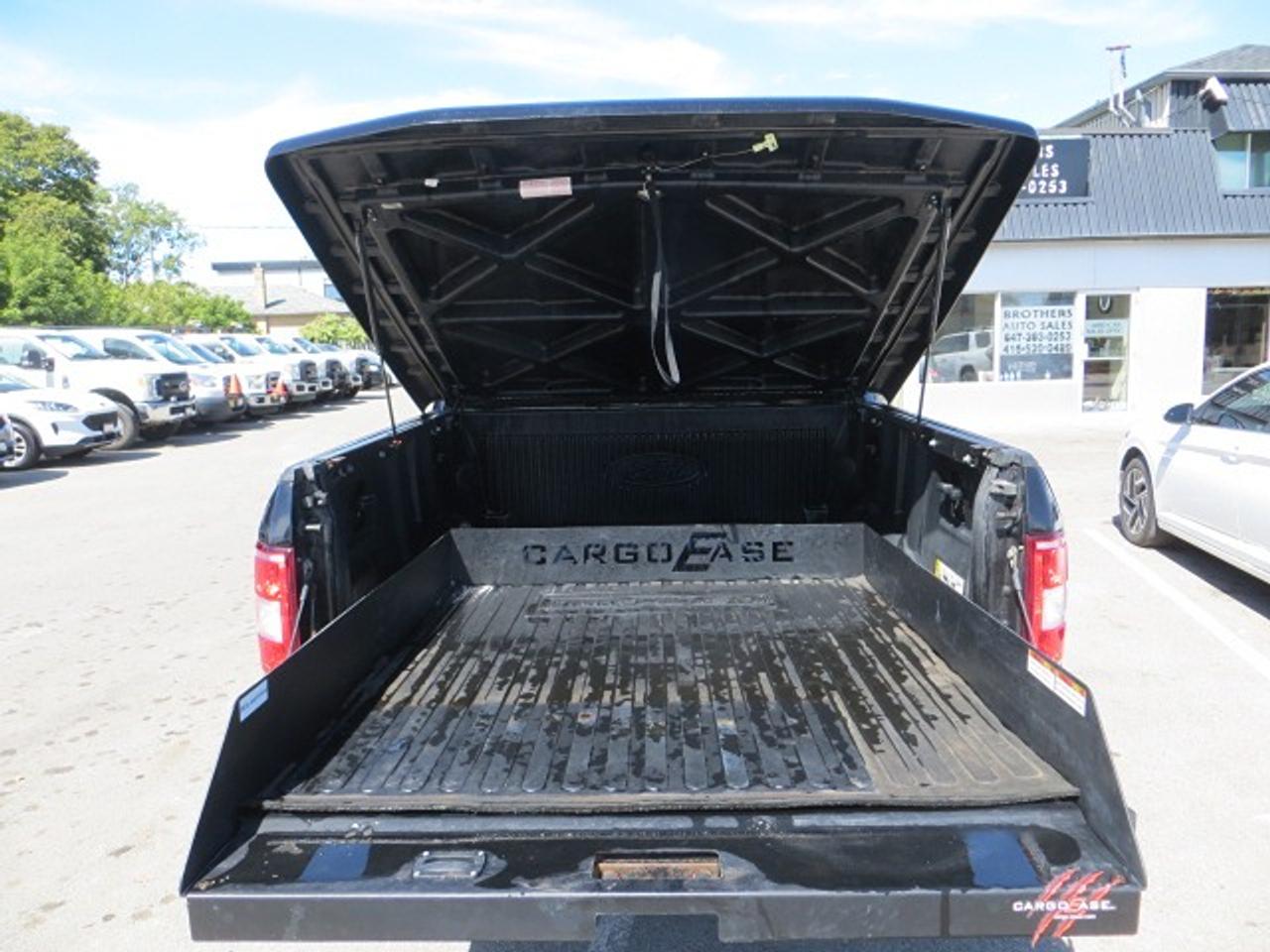 2020 Ford F-150 CERTIFIED, 4X4, SUPERCREW, FORD HARD TONNEAU COVER Photo