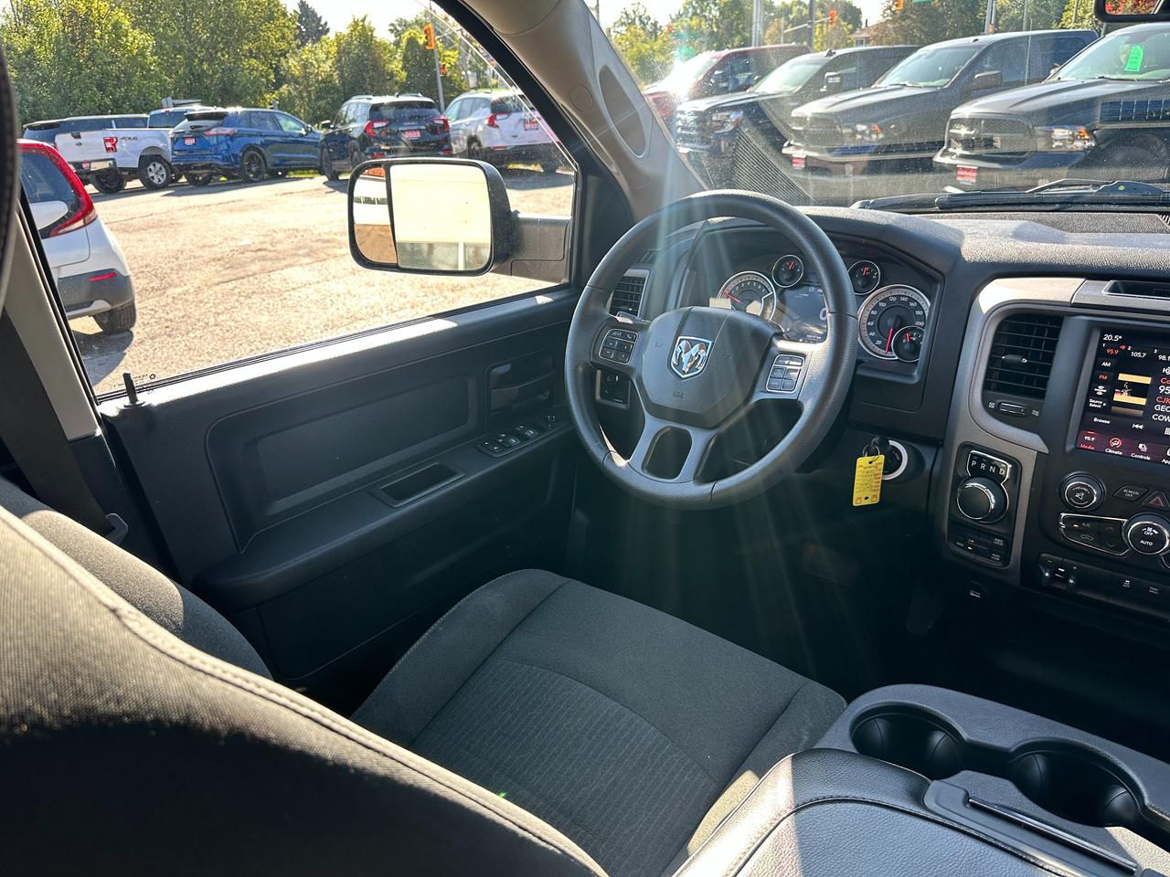 2021 RAM 1500 Classic Express4x4 Cloth Bluetooth BackupCam XM AC CarPlay Photo