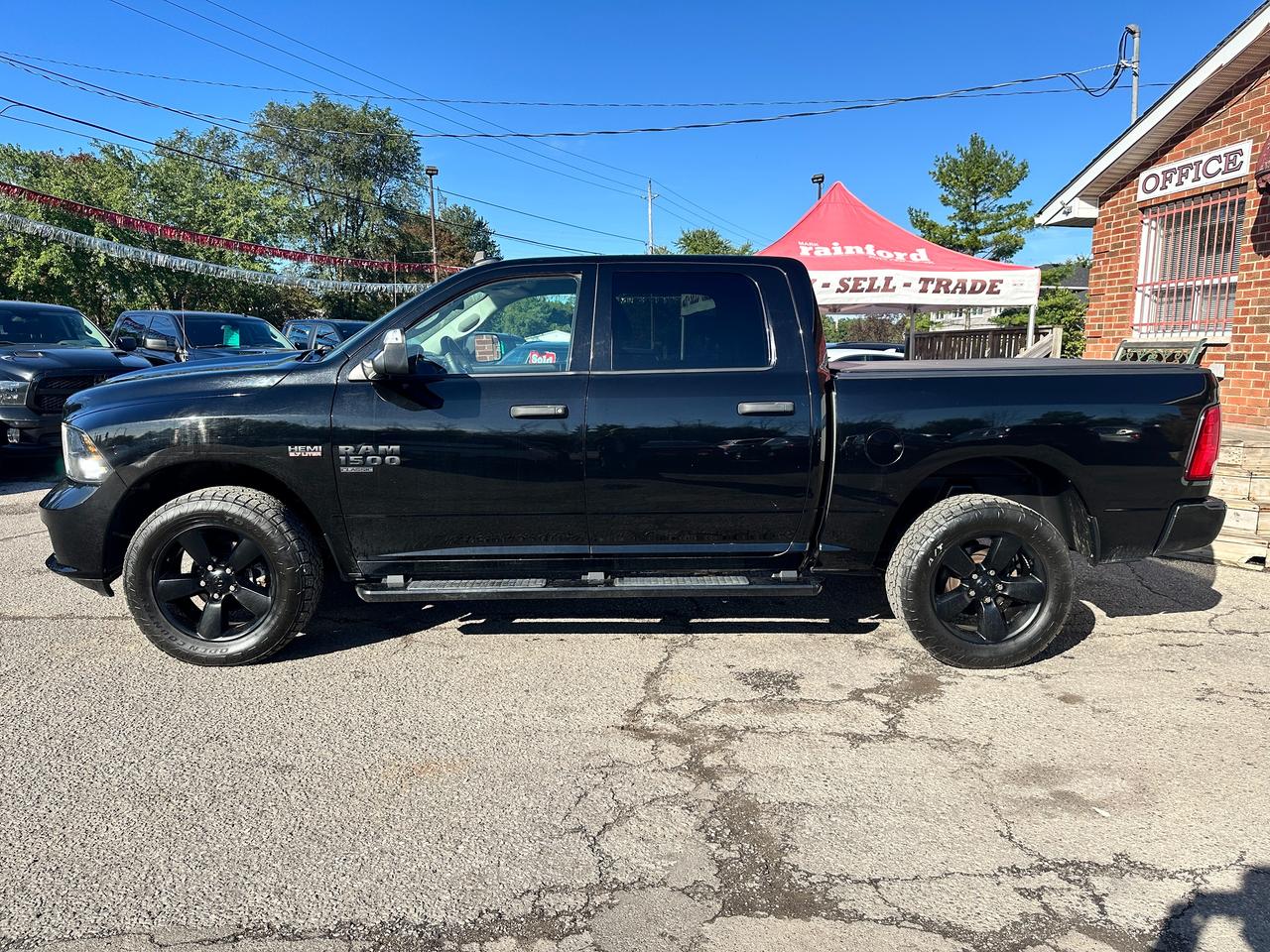 2021 RAM 1500 Classic Express4x4 Cloth Bluetooth BackupCam XM AC CarPlay Photo