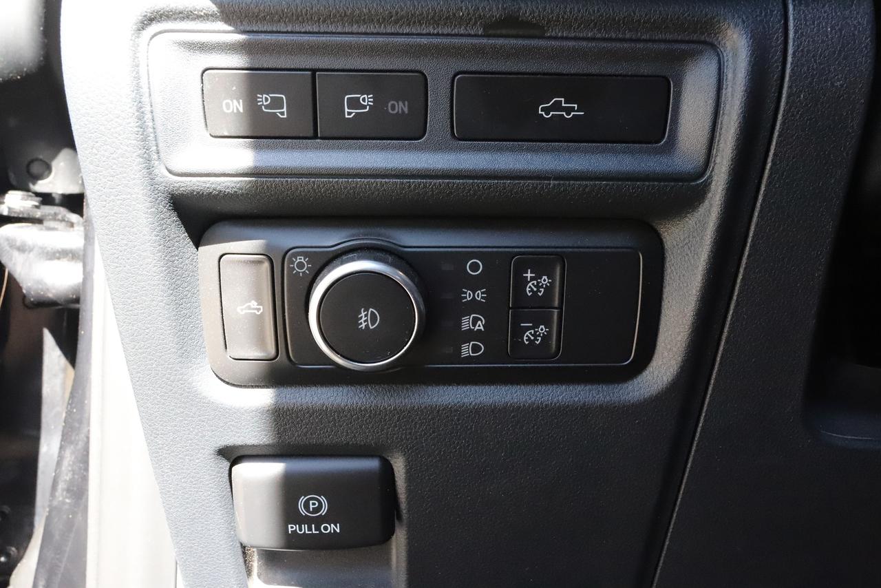 2021 Ford F-150 XLT 4WD SuperCrew 5.5' Box Photo