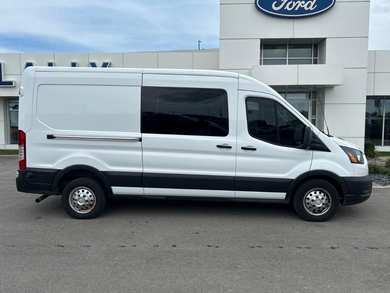 2020 Ford Transit Crew Van T-250 148" Med Rf 9070 GVWR RWD Photo5