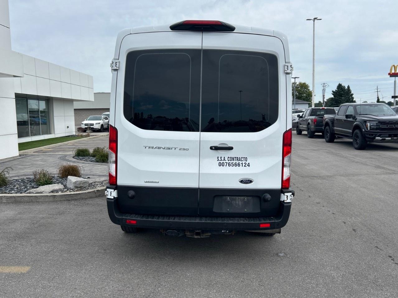 2020 Ford Transit Crew Van T-250 148" Med Rf 9070 GVWR RWD Photo