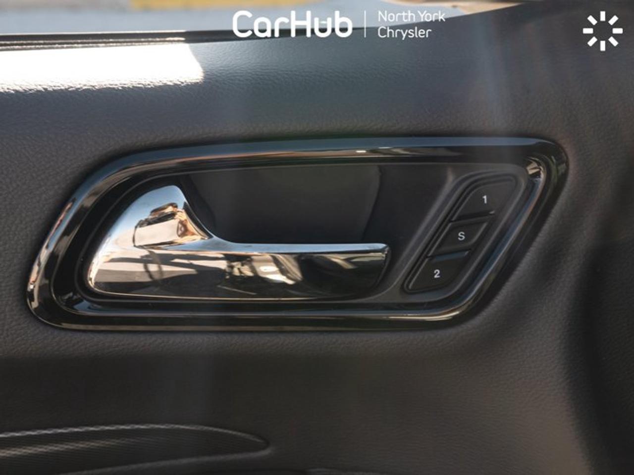 2026 Dodge Durango R/T HEMI V8 Plus AWD Apple CarPlay Android Auto Sunroof HEMI V8 Power Memory Seats Photo