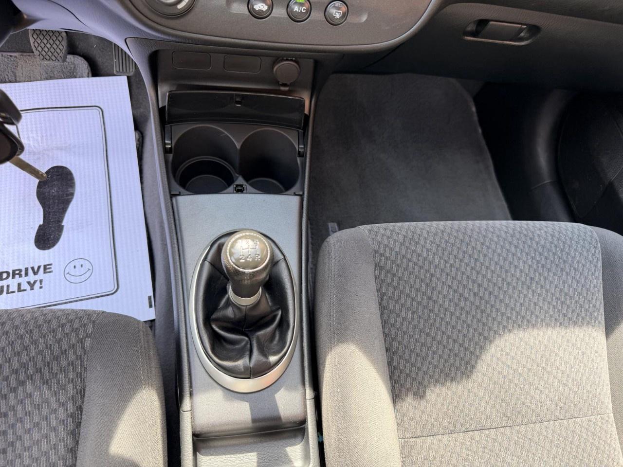 2005 Honda Civic Cpe DX Manual Photo