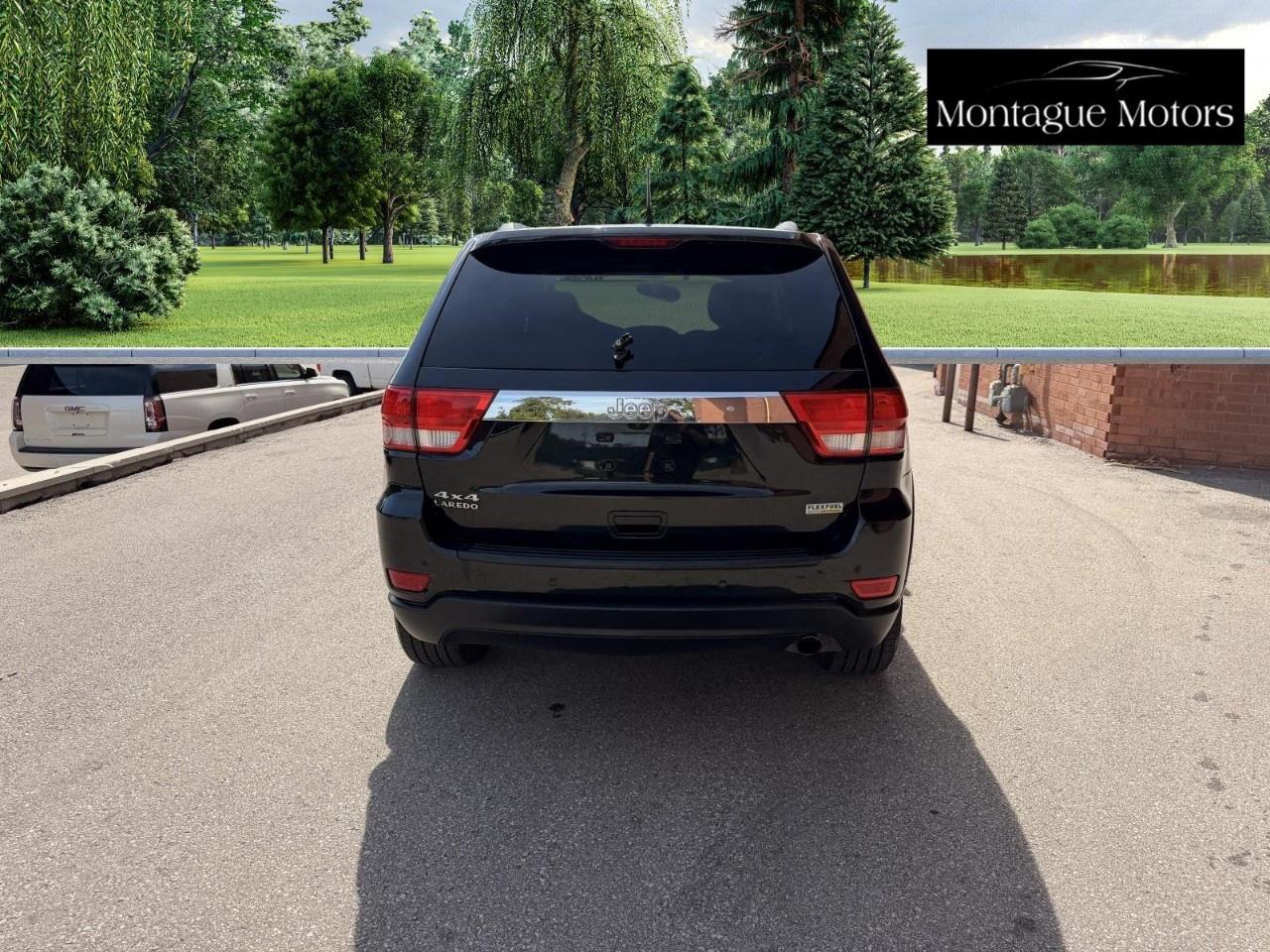 2013 Jeep Grand Cherokee 4WD 4Dr Laredo Photo