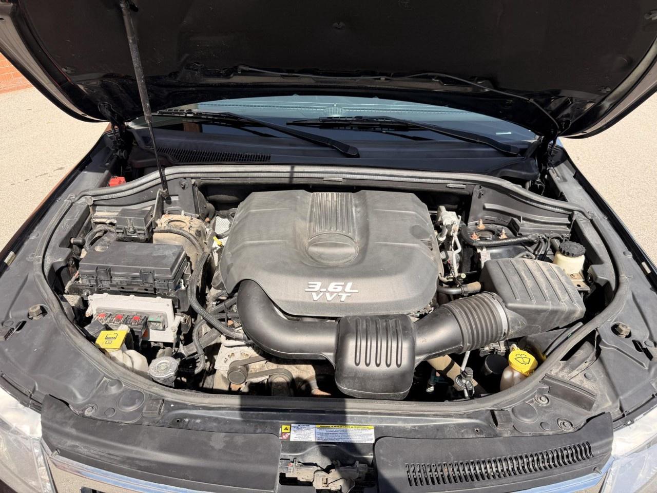2013 Jeep Grand Cherokee 4WD 4Dr Laredo Photo