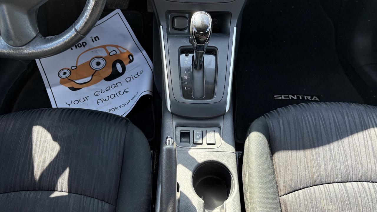 2019 Nissan Sentra SV Photo