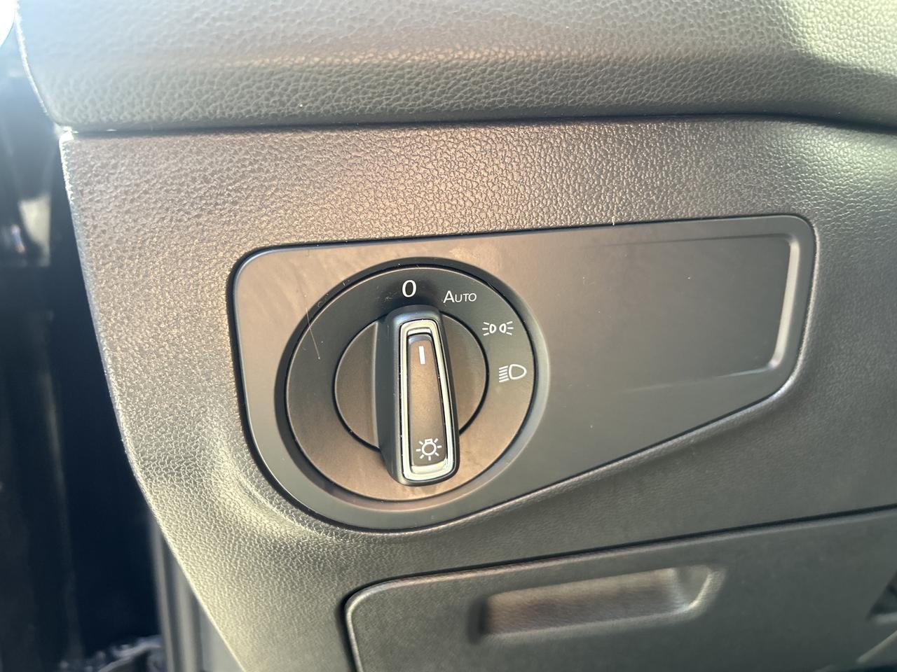 2022 Volkswagen Tiguan Comfortline - LOW KM'S, AWD, HEATED LEATHER SEATS! - Photo #20