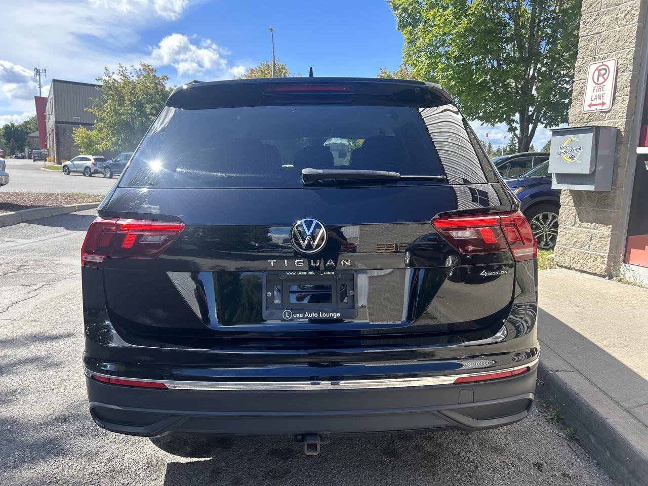 2022 Volkswagen Tiguan Comfortline - LOW KM'S, AWD, HEATED LEATHER SEATS! - Photo #11
