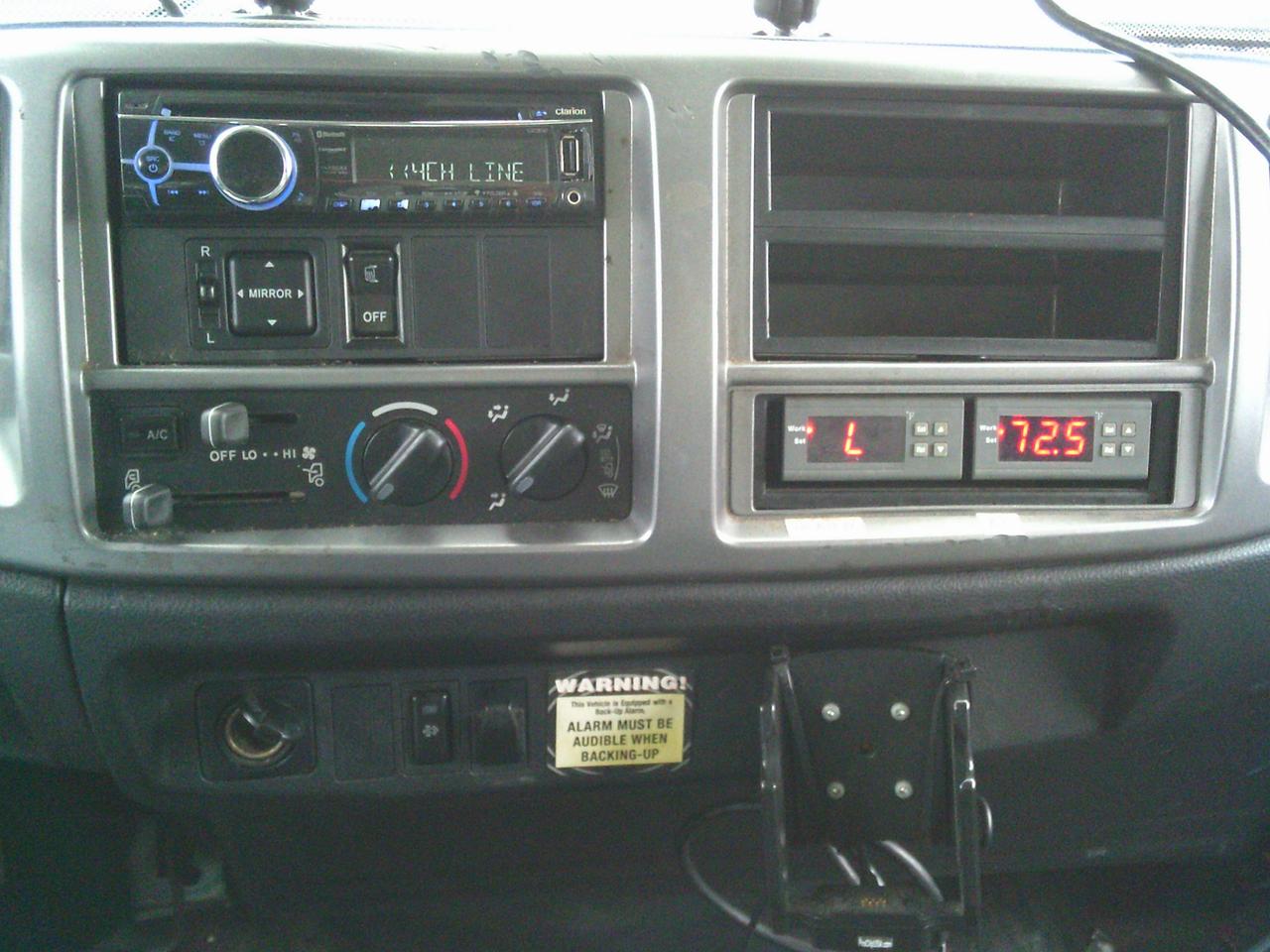 2015 Hino 268  Photo