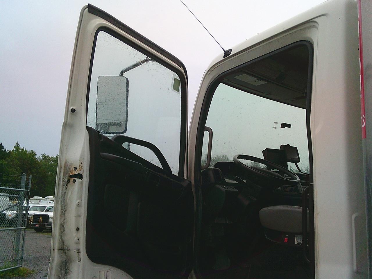 2015 Hino 268  Photo