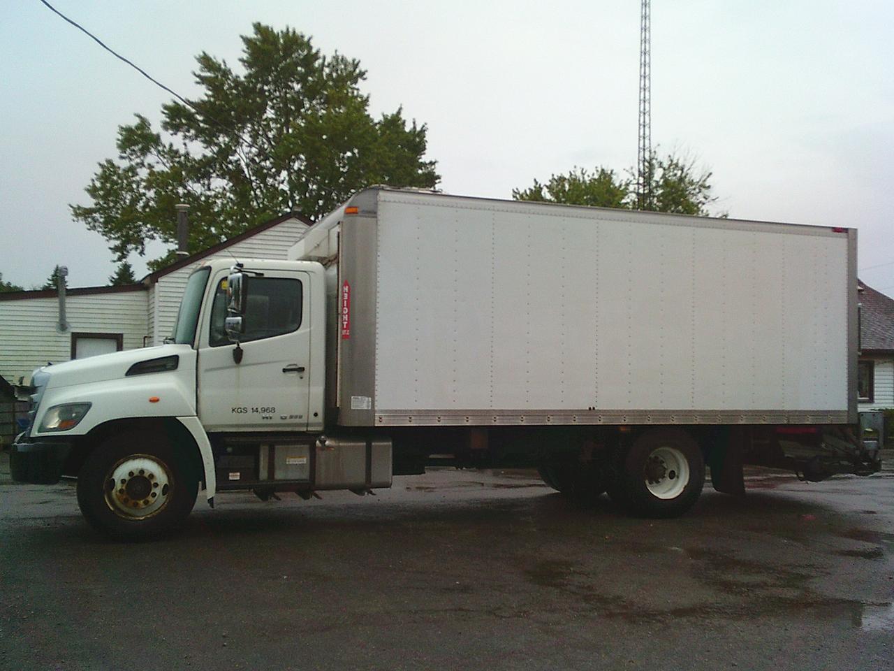 2015 Hino 268  Photo