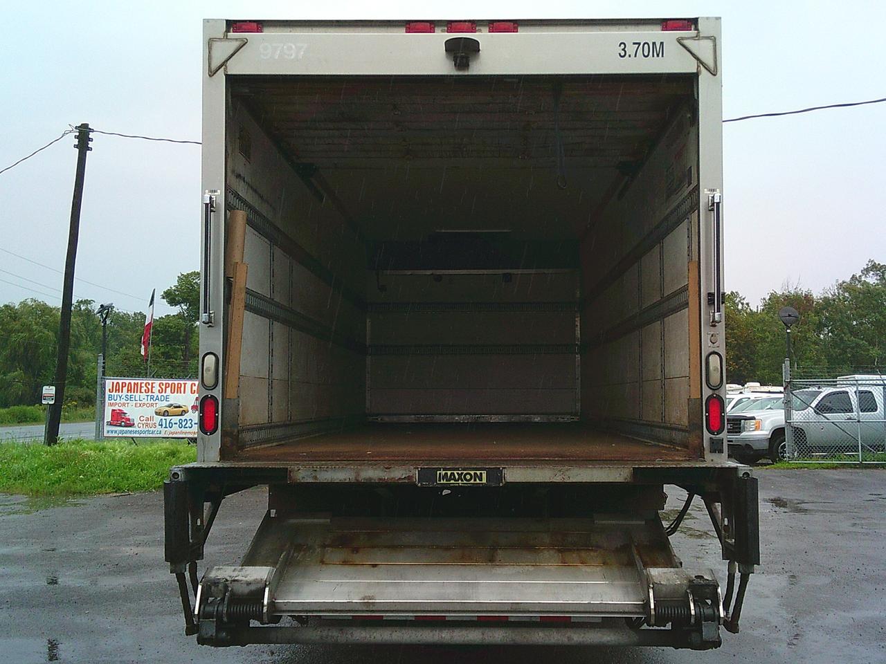 2015 Hino 268  Photo