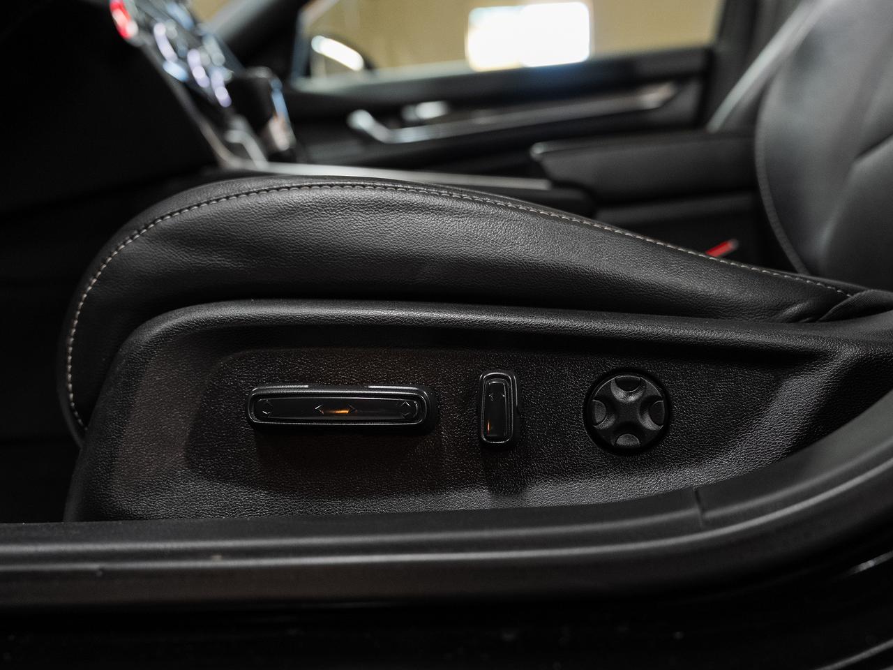2021 Honda Accord SPORT | Sunroof | Leather | BSM | CarPlay Photo