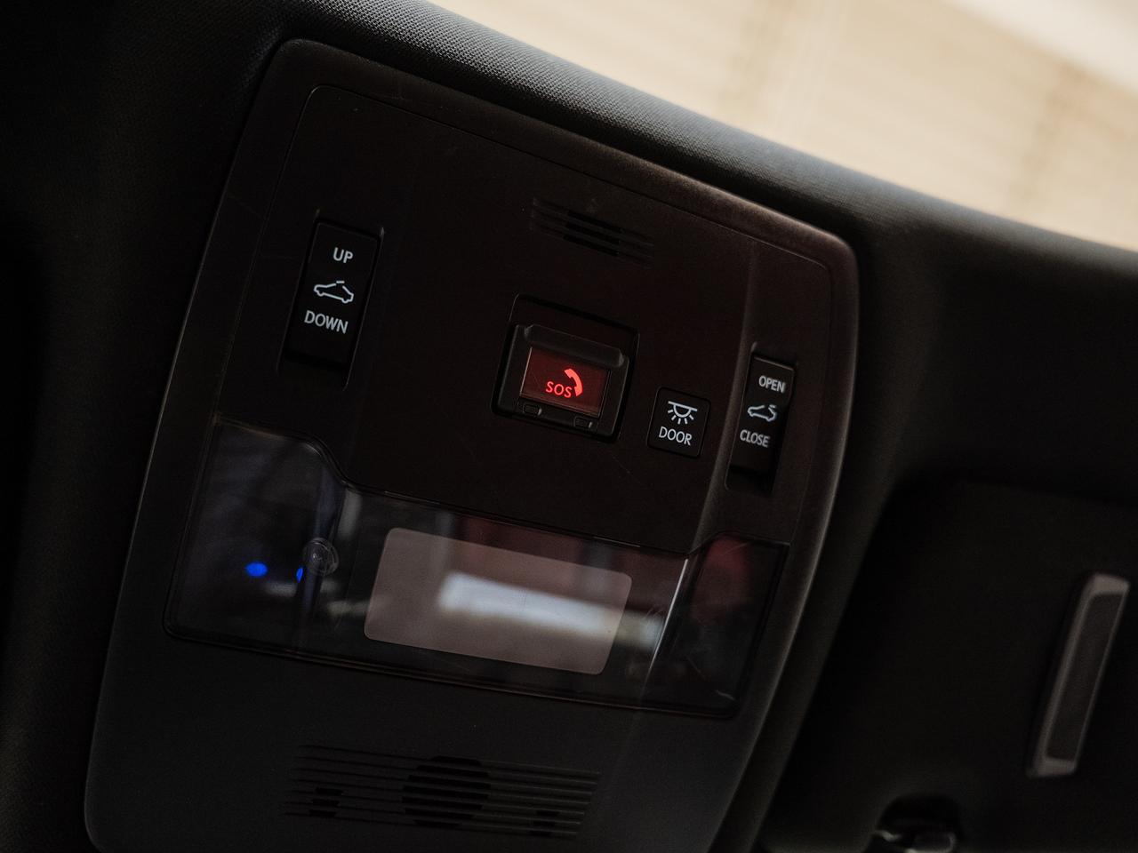 2020 Lexus UX 250 HYBRID  F-SPORT AWD | Sunroof | BSM | CarPlay Photo