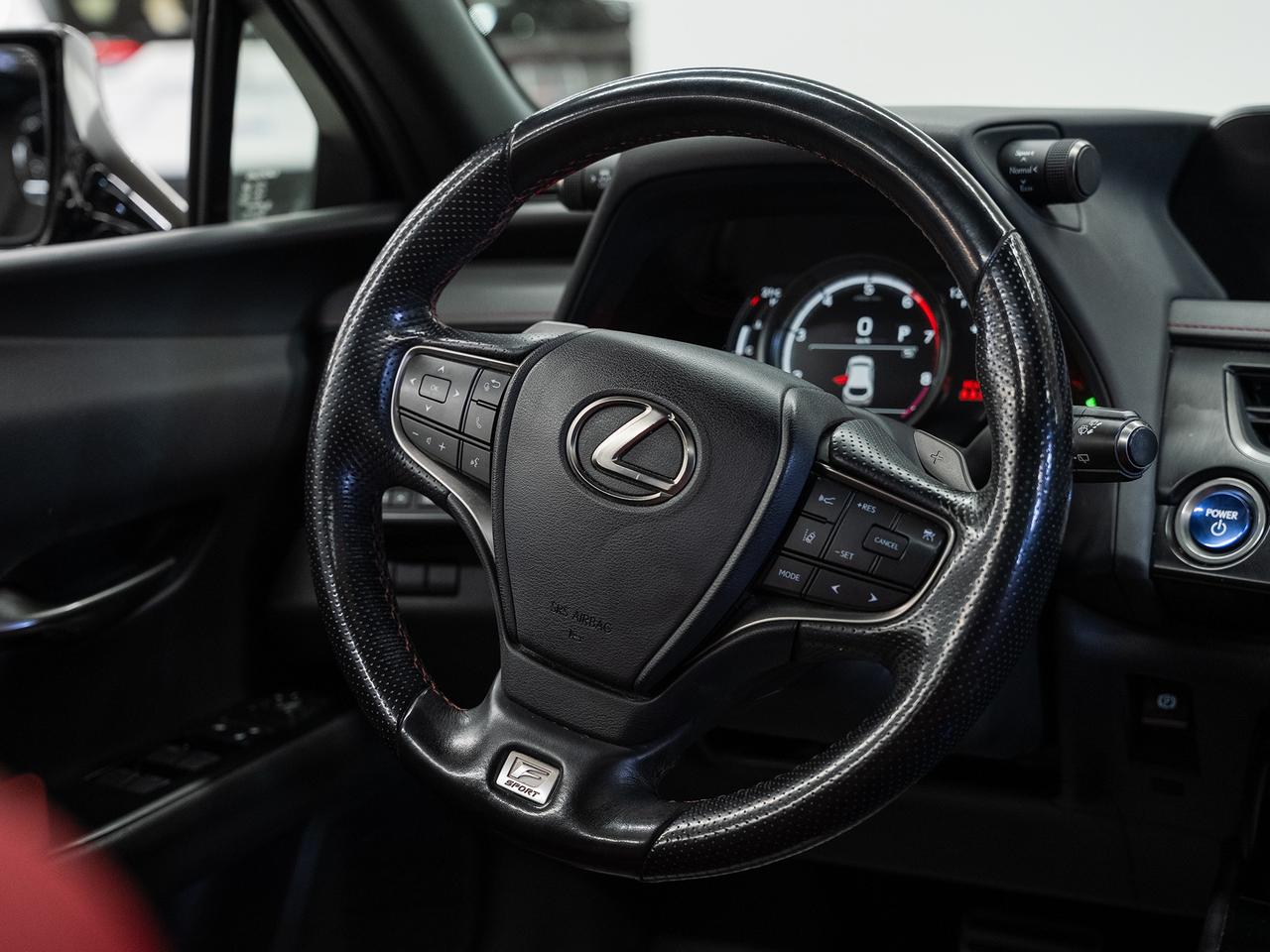 2020 Lexus UX 250 HYBRID  F-SPORT AWD | Sunroof | BSM | CarPlay Photo