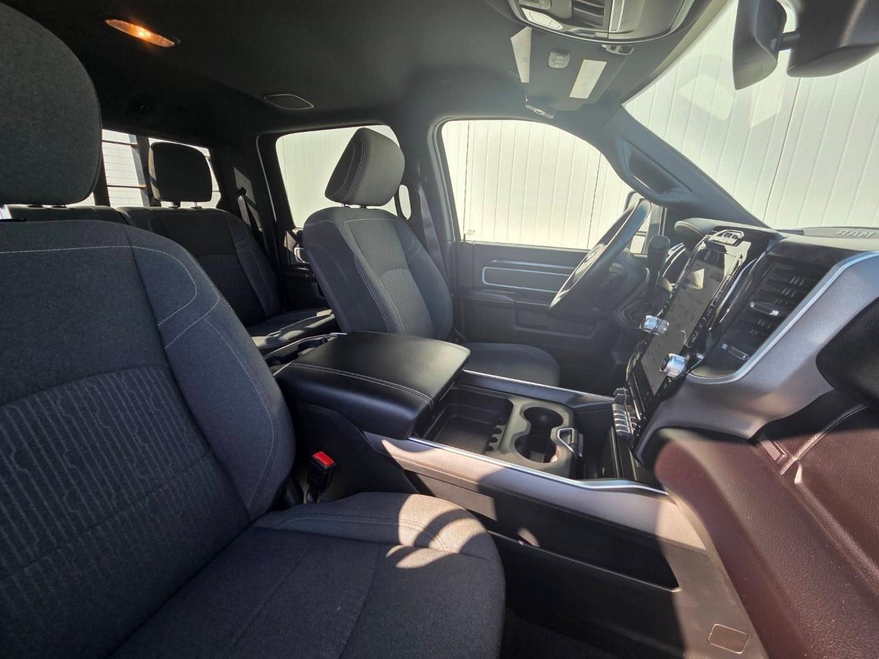 2023 RAM 2500 Big Horn 4x4 Crew Cab 6'4" Box Photo