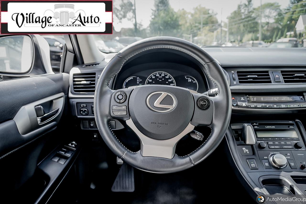 2015 Lexus CT 200h FWD 4dr Hybrid - Photo #16