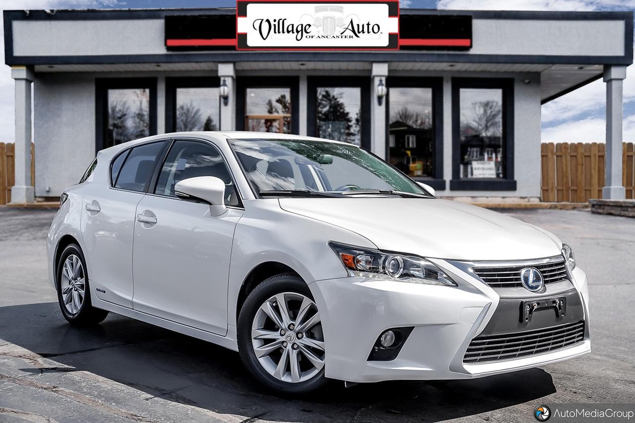 2015 Lexus CT 200h FWD 4dr Hybrid Photo