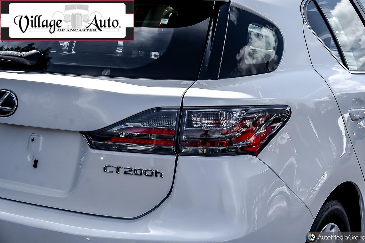 2015 Lexus CT 200h FWD 4dr Hybrid Photo