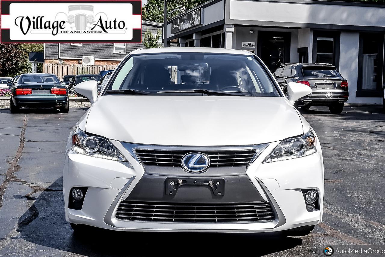 2015 Lexus CT 200h FWD 4dr Hybrid Photo