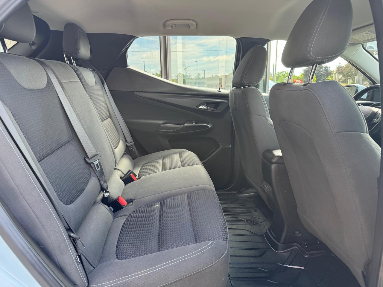 2022 Chevrolet Bolt EUV LT EV | One Owner | Accident Free | 400km Range Photo