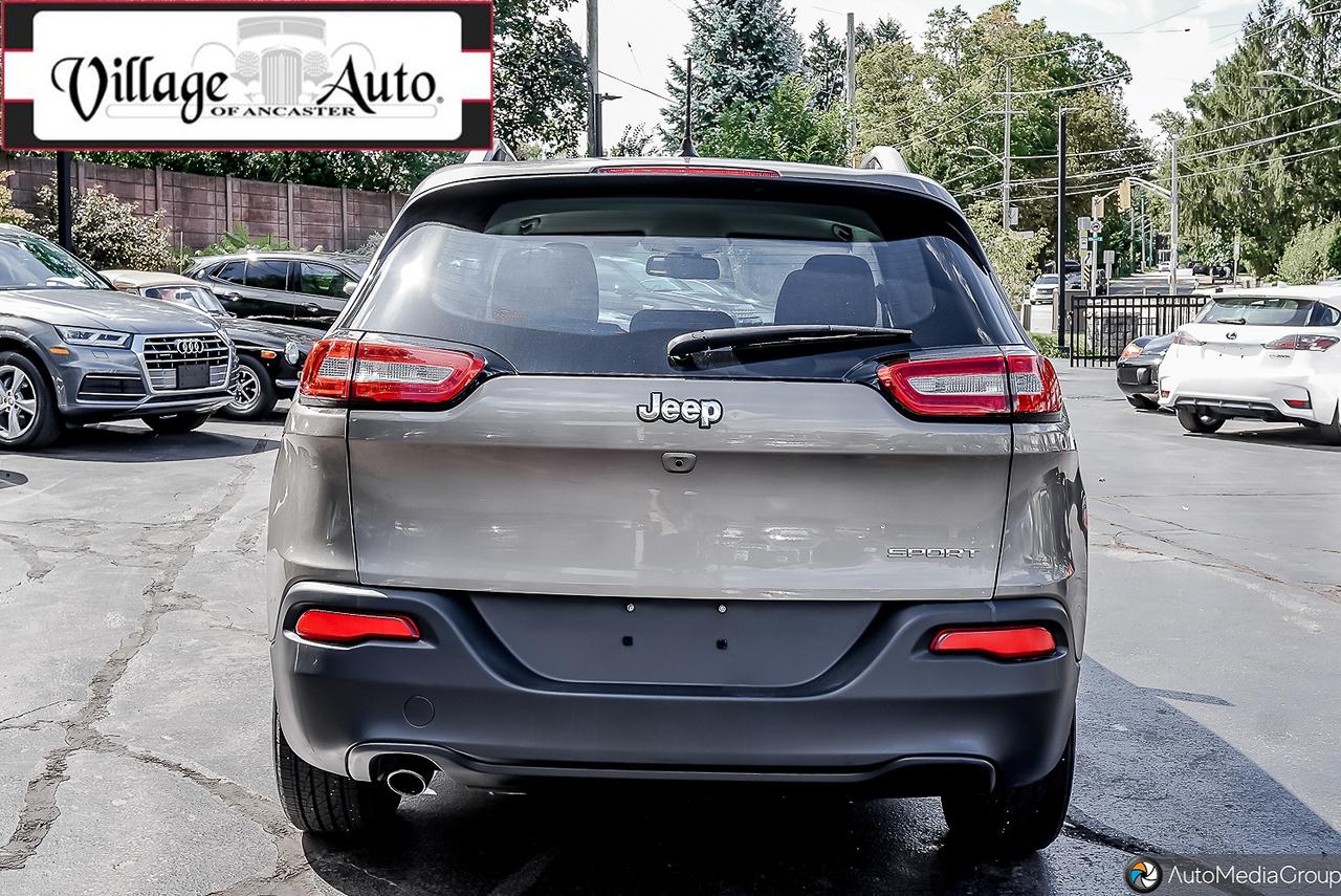 2016 Jeep Cherokee FWD 4DR SPORT - Photo #4