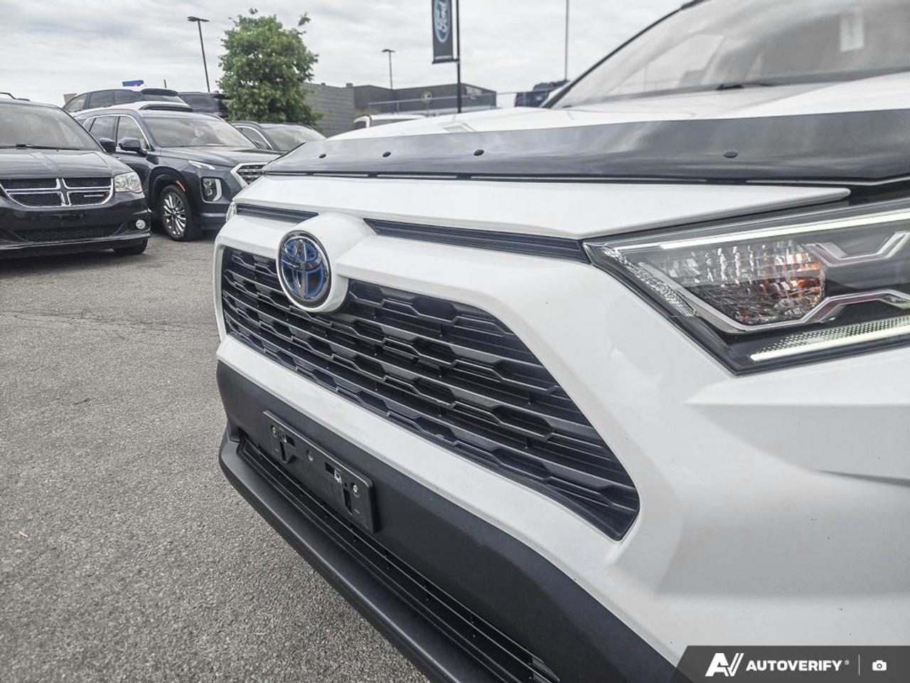 2019 Toyota RAV4 Hybrid XLE TOP SELLING SUV | LOW KM'S | CLEAN CARFAX Photo