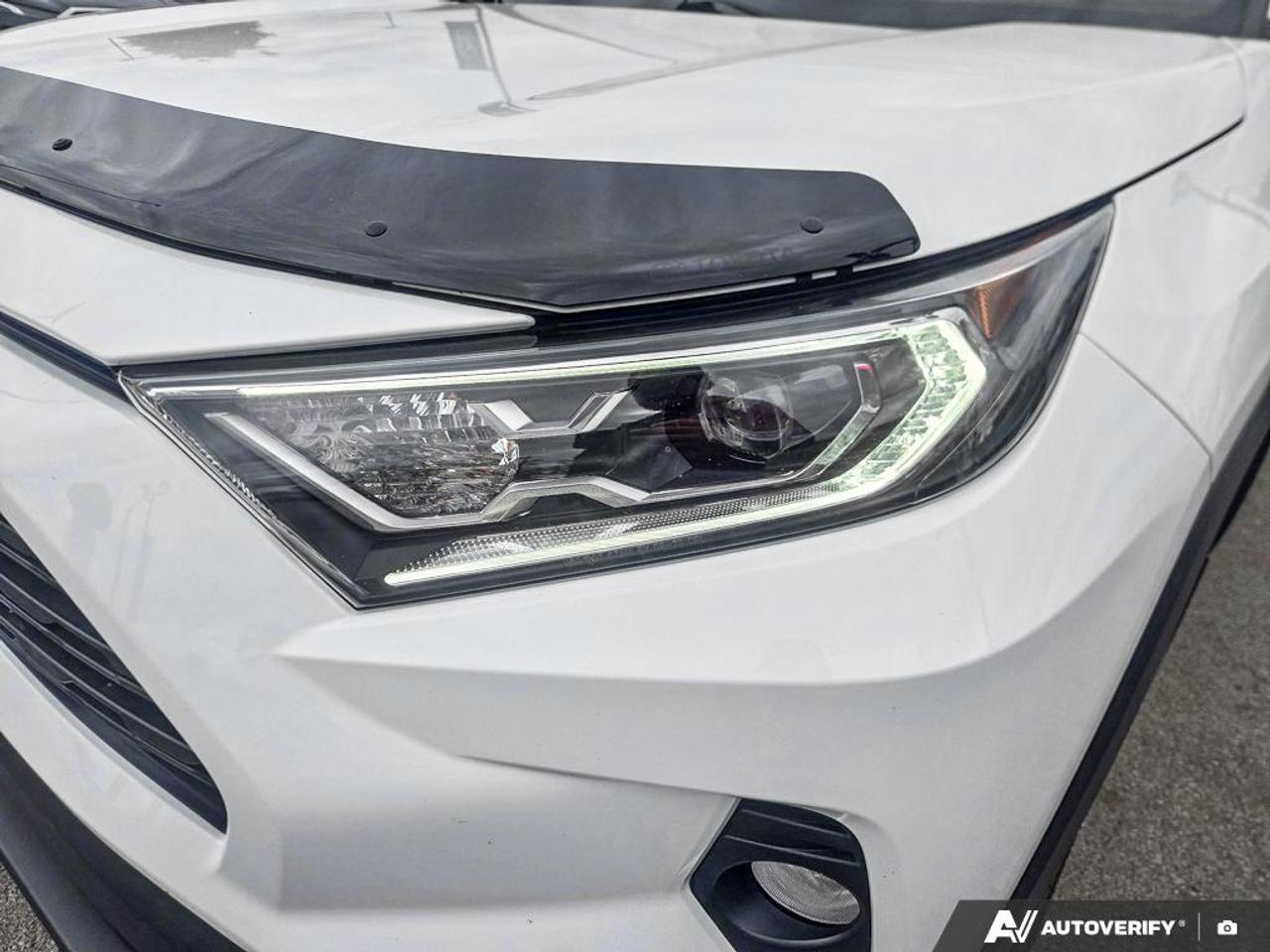 2019 Toyota RAV4 Hybrid XLE TOP SELLING SUV | LOW KM'S | CLEAN CARFAX Photo