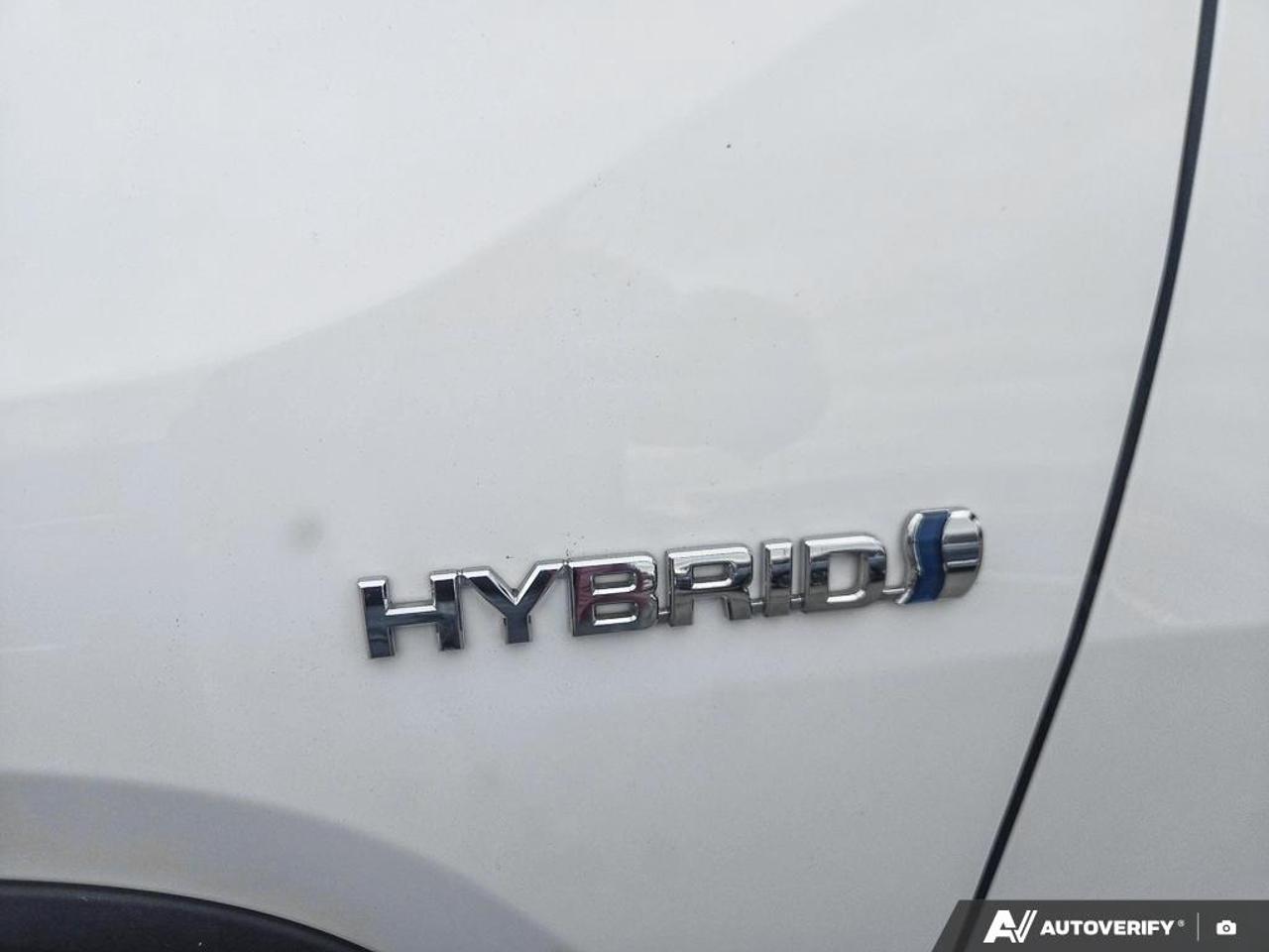 2019 Toyota RAV4 Hybrid XLE TOP SELLING SUV | LOW KM'S | CLEAN CARFAX Photo