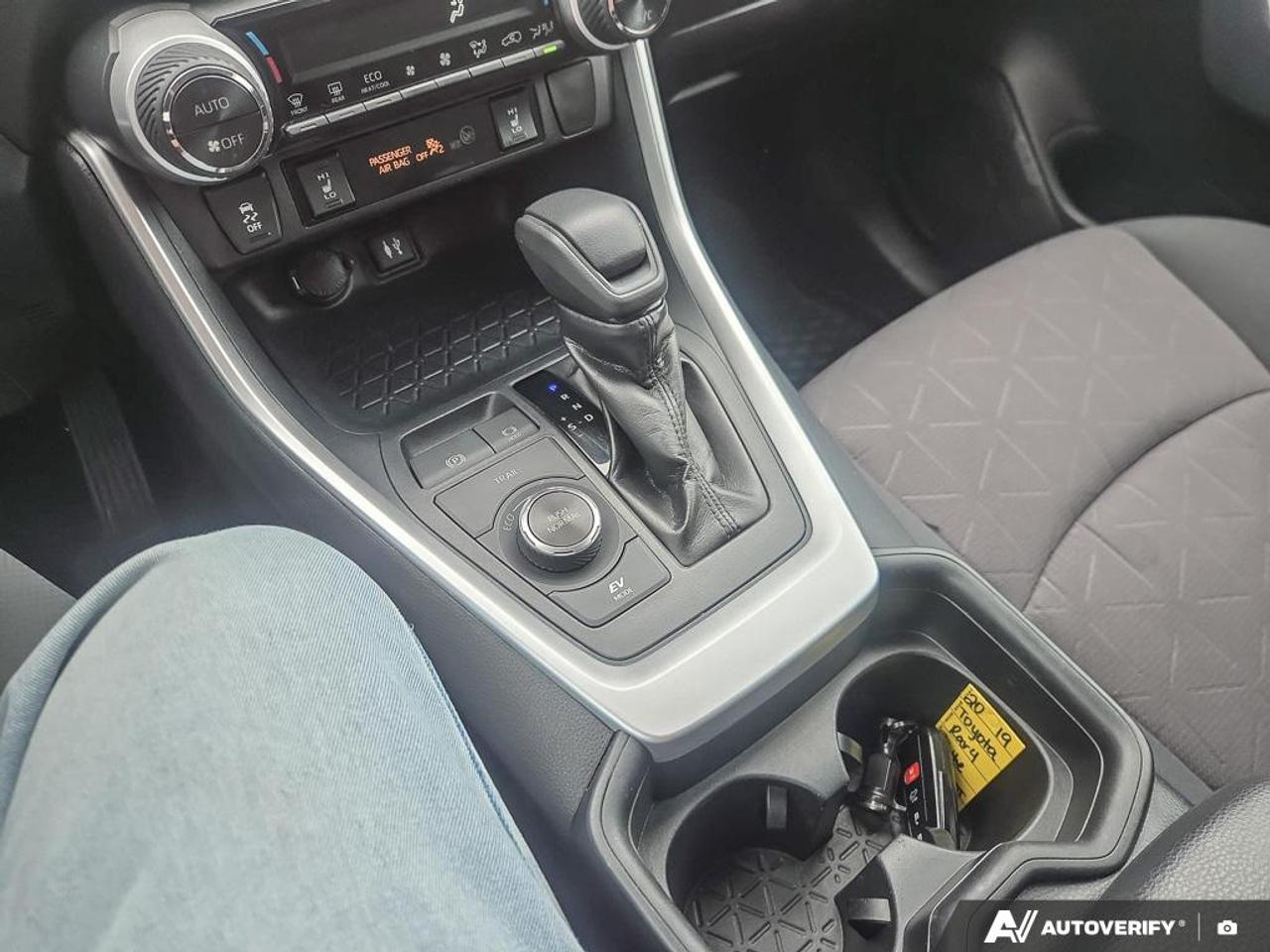 2019 Toyota RAV4 Hybrid XLE TOP SELLING SUV | LOW KM'S | CLEAN CARFAX Photo