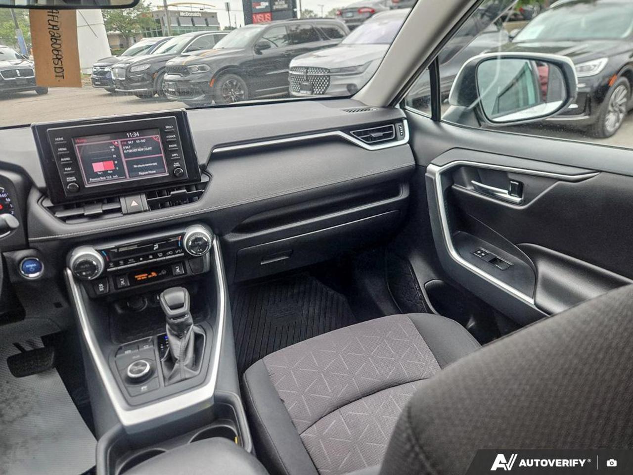 2019 Toyota RAV4 Hybrid XLE TOP SELLING SUV | LOW KM'S | CLEAN CARFAX Photo